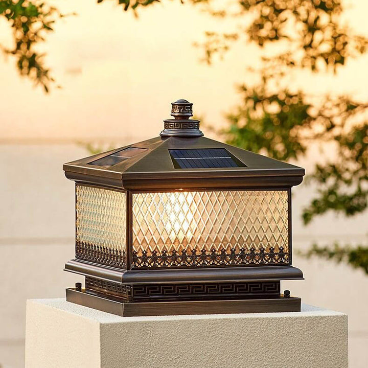 Traditionelle Chinesische Palast Messing Glas Solar 1-Licht Außenleuchte Für Garten 