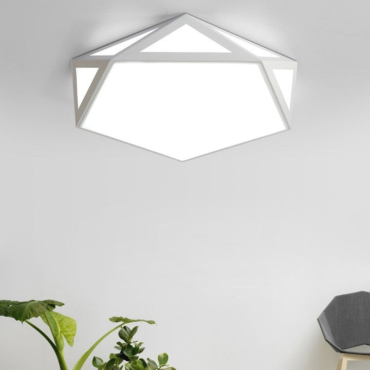 Plafonnier LED avec abat-jour acrylique ajouré et diamant de simplicité moderne pour salon 