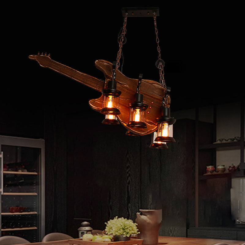 Tradicional lámpara de araña de 6 luces de hierro en forma de guitarra con tallado en madera para comedor 