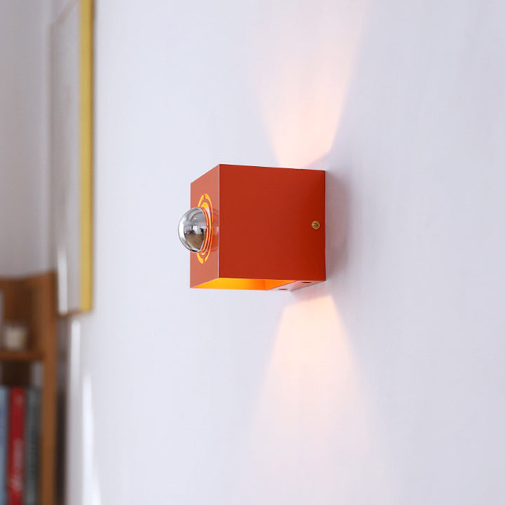 Applique murale moderne minimaliste carrée en fer à 1 lumière pour salon 