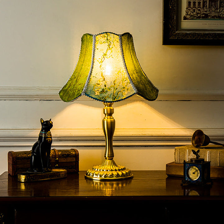 Traditionelle europäische Metallgewebe-Tischlampe mit Blumenmuster und Rüschen, 1-flammig, für Schlafzimmer 