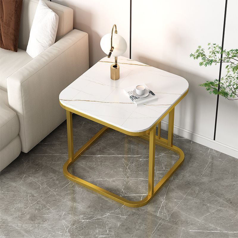 Moderner minimalistischer rechteckiger quadratischer Steintisch aus Eisen für das Wohnzimmer 