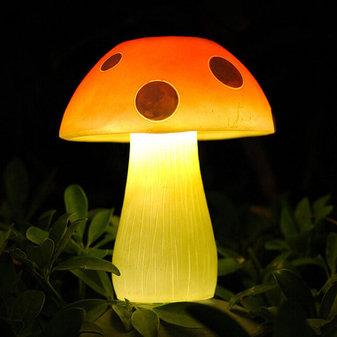 Luz de jardín solar LED de resina con forma de hongo impermeable para exteriores 