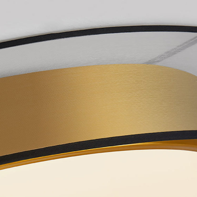 Zeitgenössische nordische Eisen-Messing-Acryl-runde LED-Unterputz-Deckenleuchte für Wohnzimmer 