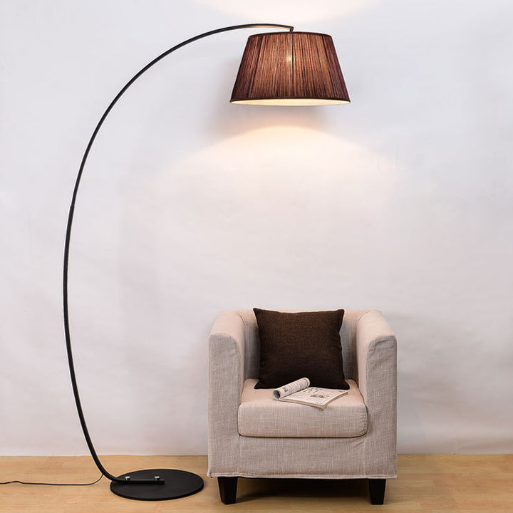 Lámpara de pie moderna de lujo ligero de hierro forjado con cilindro curvado de 1 luz 