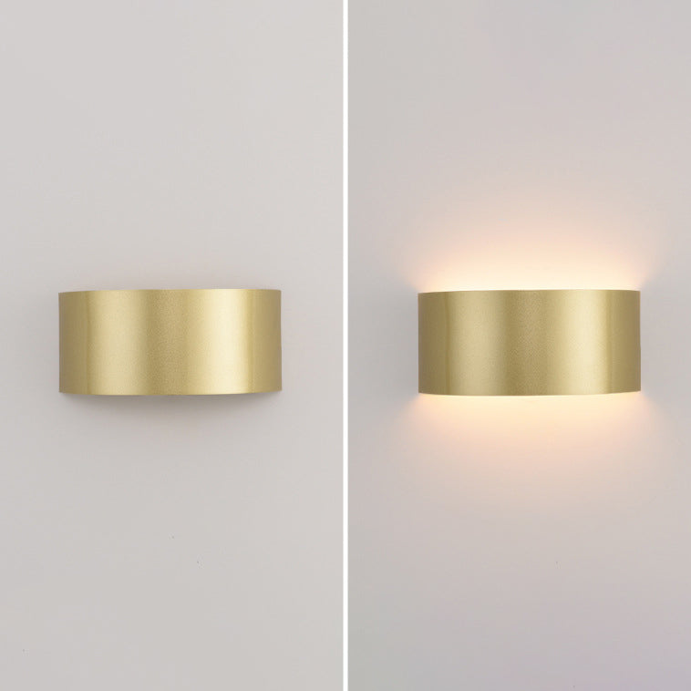 Moderne minimalistische halbrunde LED-Wandleuchte aus Eisen für Wohnzimmer 