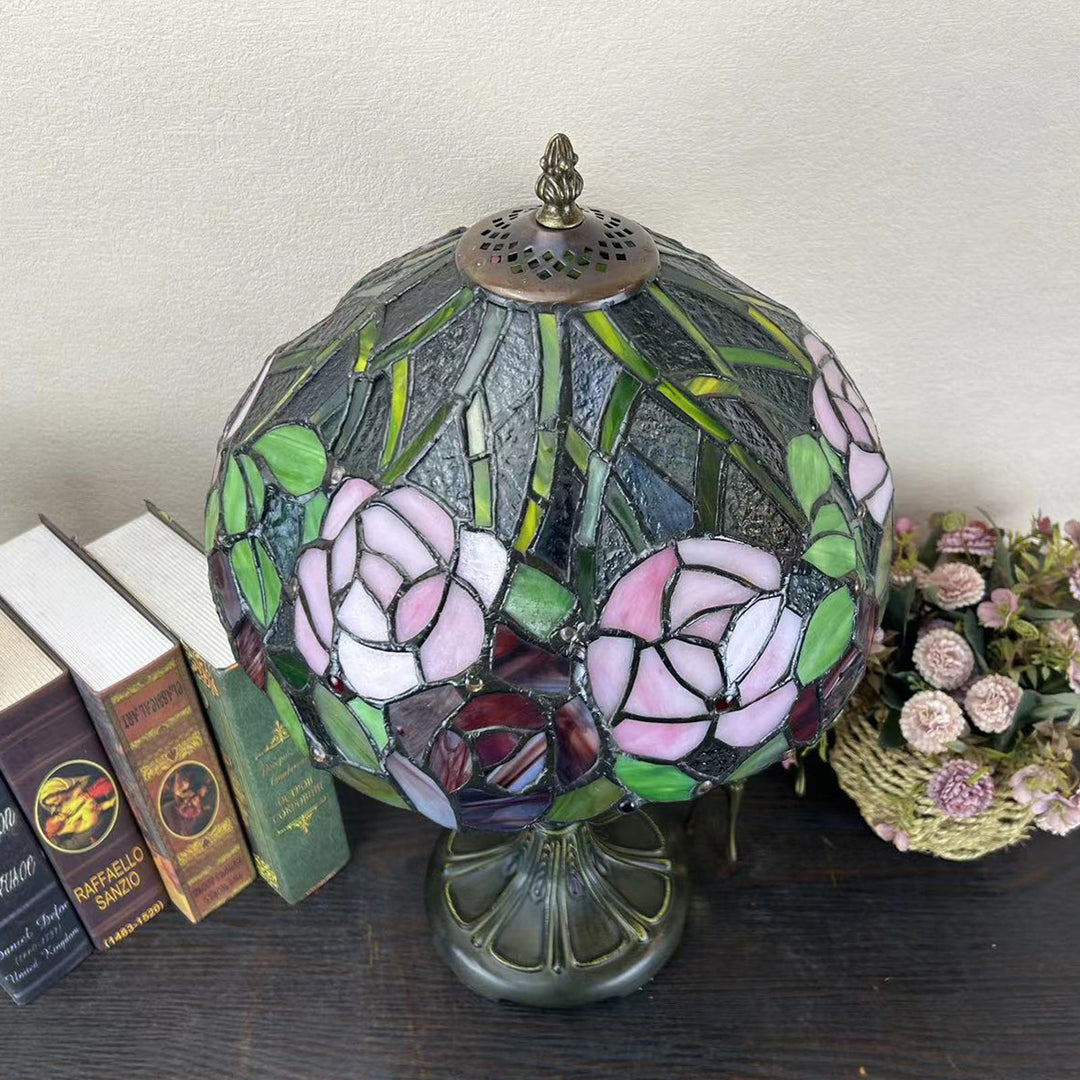 Lampe de table à 1 lumière avec dôme en verre métallique Tiffany traditionnel, motif raisin, fleur, libellule et papillon pour chevet 