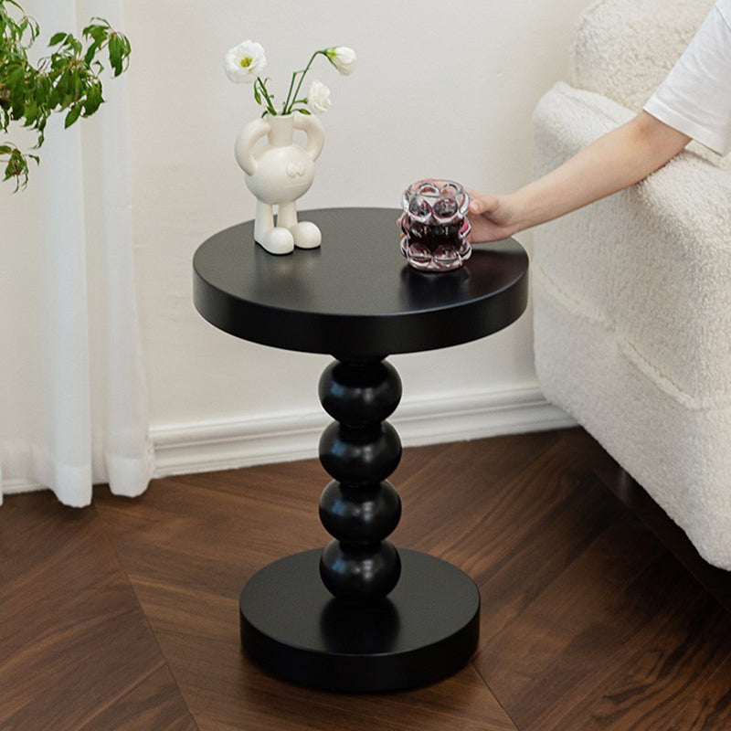 Table basse ronde vintage traditionnelle en bois perlé pour salon 