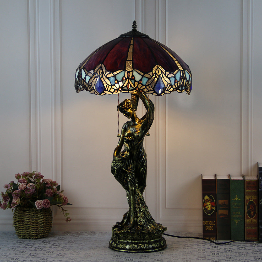 Lampe de table à 2 lumières avec base de femme jolie en forme de vache en diamant de raisin en dôme de verre en résine Tiffany traditionnel pour chevet 