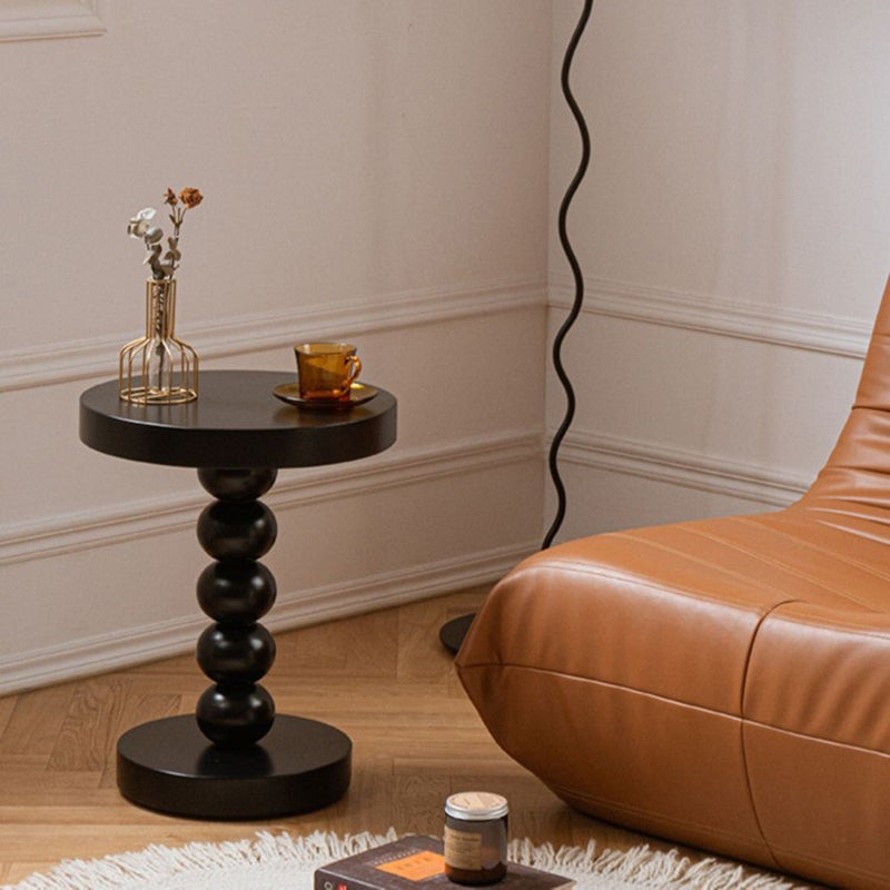 Table basse ronde vintage traditionnelle en bois perlé pour salon 