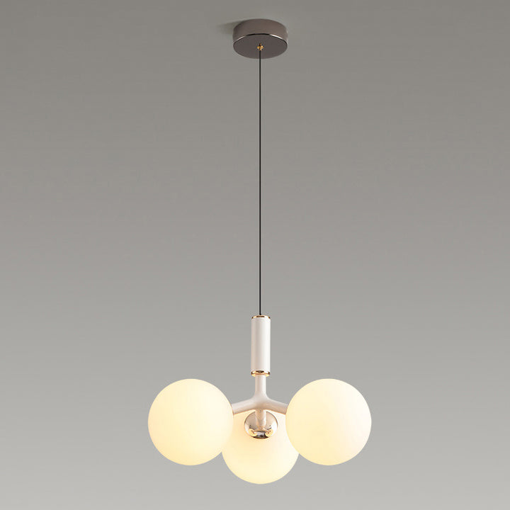 Zeitgenössischer nordischer Aluminium-Eisen-Glaskugel-Kronleuchter mit 3 Lichtern für Esszimmer 