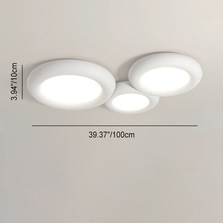 Luz de techo empotrada LED de donut redondo de acrílico y resina de hierro de simplicidad moderna para sala de estar 