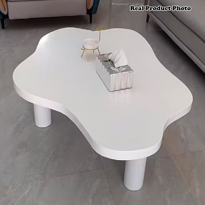 Moderner skandinavischer Couchtisch in Wolken-Creme, rechteckig-rund, aus Kiefernholz fürs Wohnzimmer 