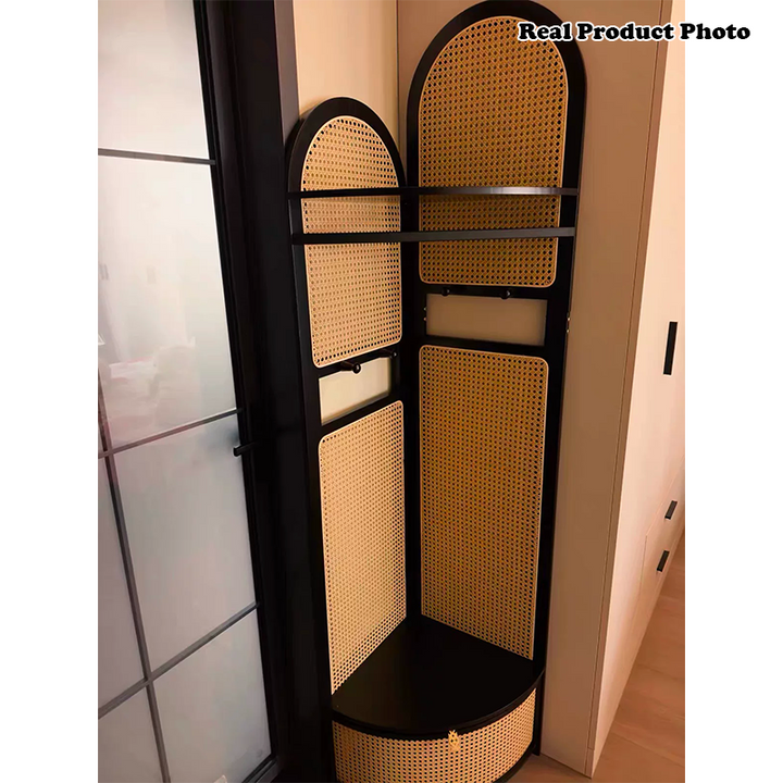 Traditionelles japanisches fächerförmiges Nan Bambus Kunststoff Rattan Weben Kleiderbügel Eckregal 3-stufig für Wohnzimmer 