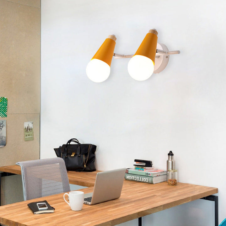 Lampe murale moderne en bois, fer et corne, cône 1/2/3 lumières pour chevet 