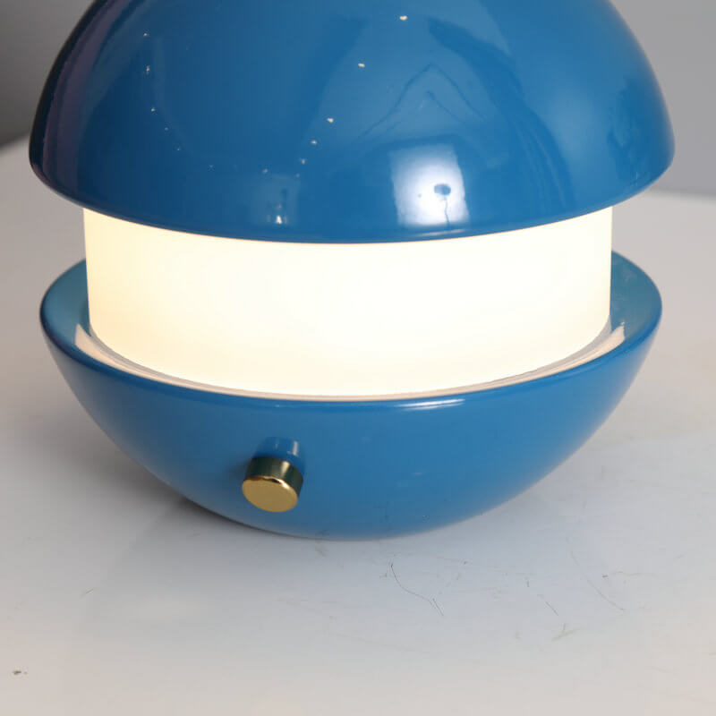 Moderne kreative einfache runde LED-Tischlampe aus Metall 