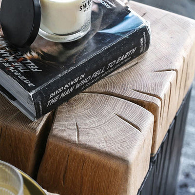 Table d'appoint en bois massif au design cuboïde japonais contemporain pour salon 