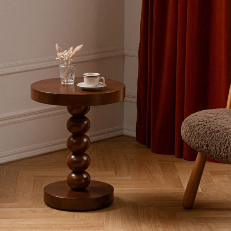 Table basse ronde vintage traditionnelle en bois perlé pour salon 