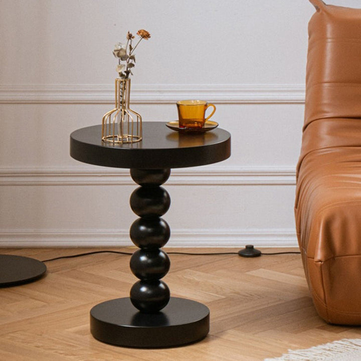Table basse ronde vintage traditionnelle en bois perlé pour salon 