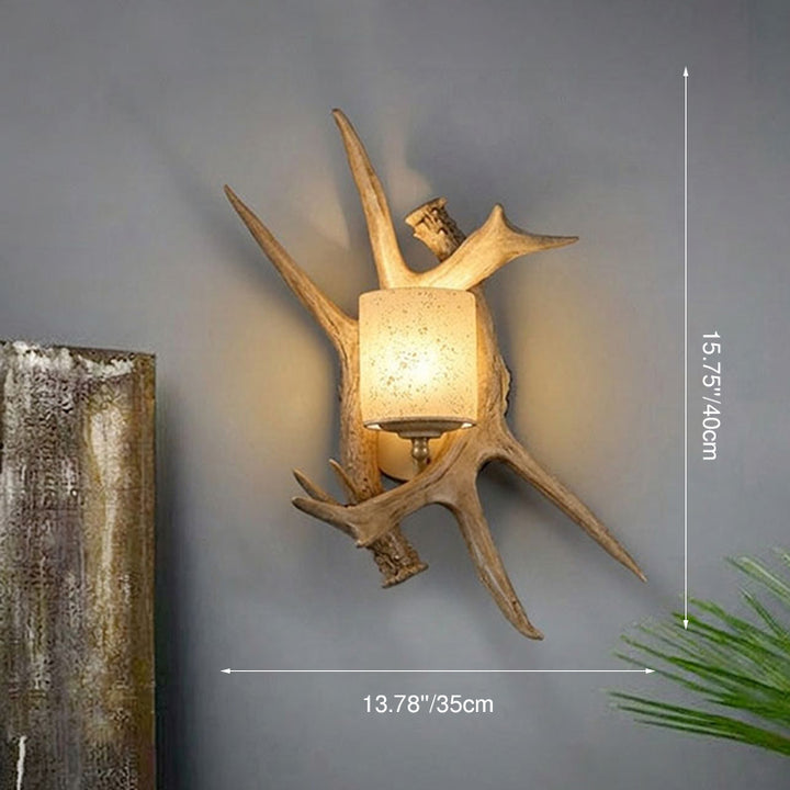 Traditionelle Vintage-Wandleuchte aus Kunstharz und Eisen in Geweihform mit 1/2-flammiger Beleuchtung für den Flur 