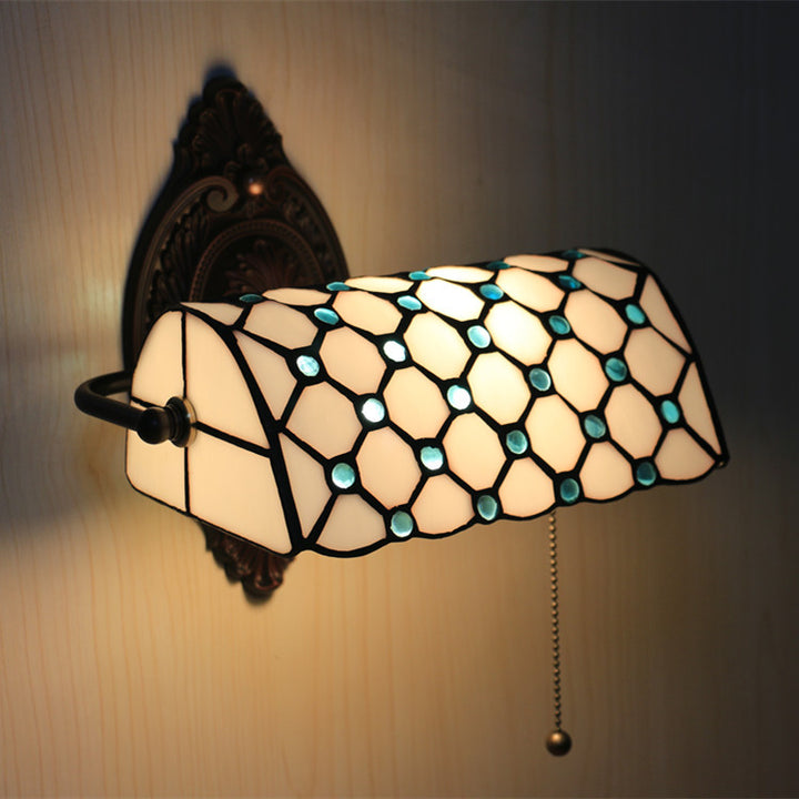Traditional Tiffany Lucite Beads Stained Glass 1-Light Wall Sconce Lamp For Bedroom