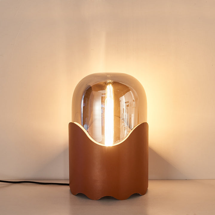 Zeitgenössische nordische Tischlampe aus Kunstleder mit zylindrischem Glasschirm und 1 Licht für Schlafzimmer 