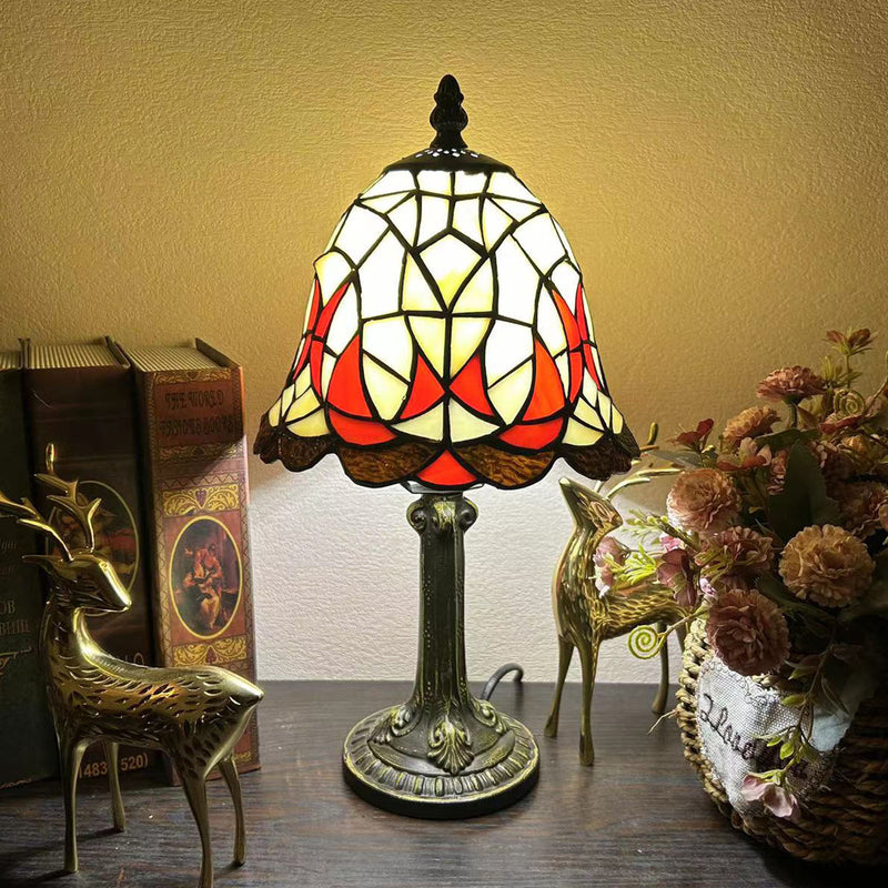 Traditionelle Tiffany Legierung Glas Dome Blume 1-Licht Tischlampe für Nachttisch 