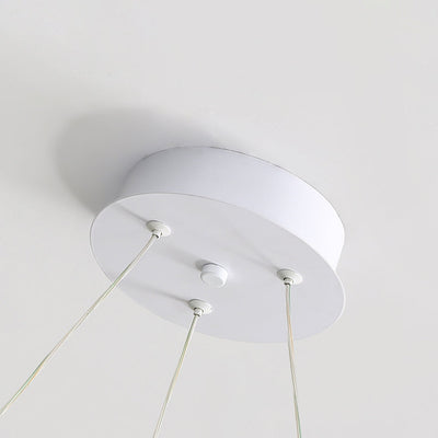 Moderner minimalistischer Crescent PE-Eisen-LED-Kronleuchter für Schlafzimmer 