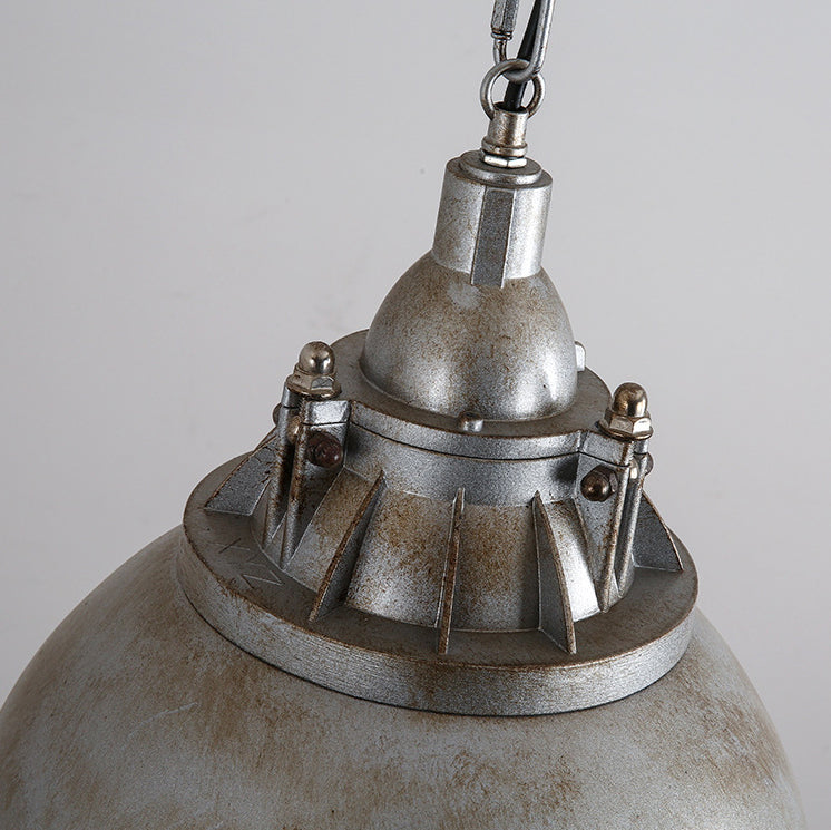 Zeitgenössische industrielle Retro-Pendelleuchte im Used-Look aus grauem Aluminium mit halbrundem Schirm und 1 Licht für Unterhaltungsräume 