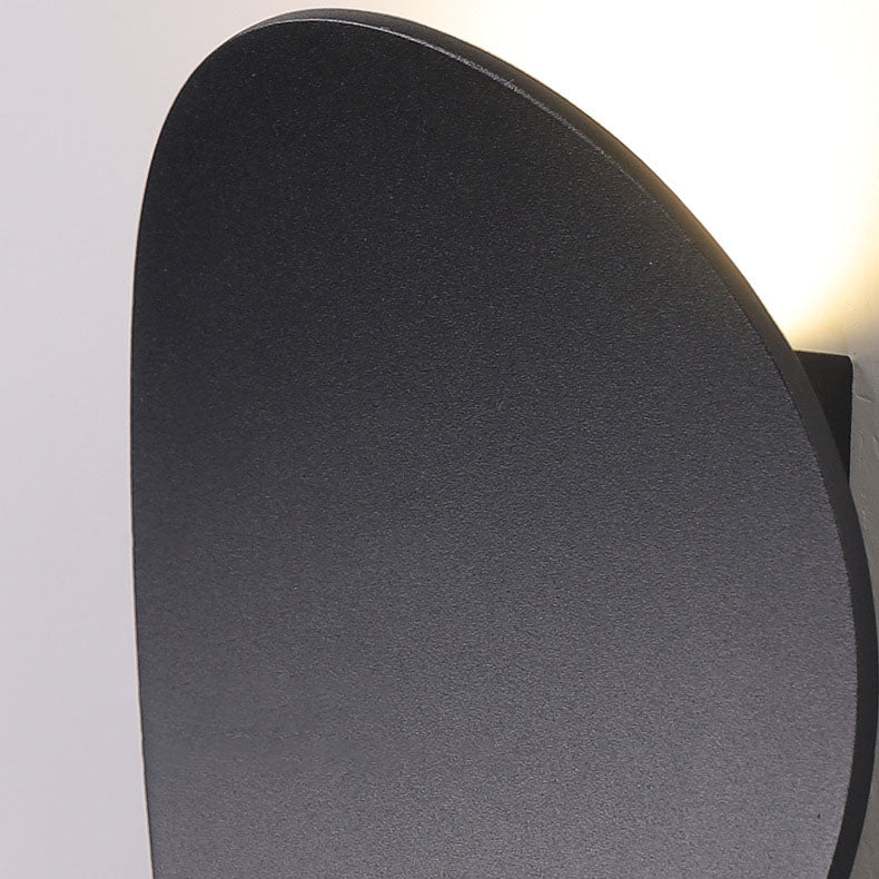 Moderne minimalistische gebogene runde Aluminium-LED-Wandleuchte 