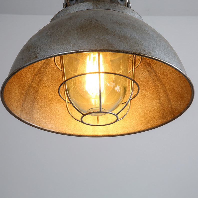 Zeitgenössische industrielle Retro-Pendelleuchte im Used-Look aus grauem Aluminium mit halbrundem Schirm und 1 Licht für Unterhaltungsräume 
