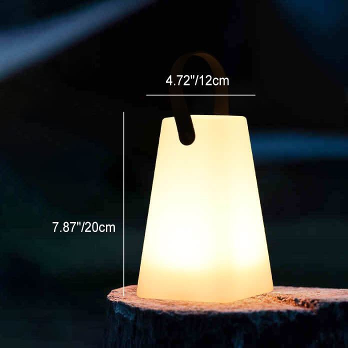 Moderne schlichte LED-Tischlampe aus PE-Kunststoff in runder oder quadratischer Form für die Outdoor-Terrasse 