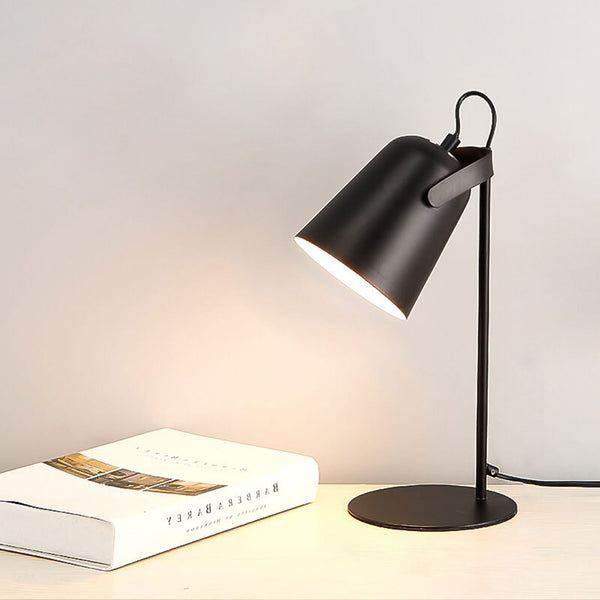 Nordic Macaron Farbe Kreatives Eisen-Eimer-Design 1-Licht Tischlampe 