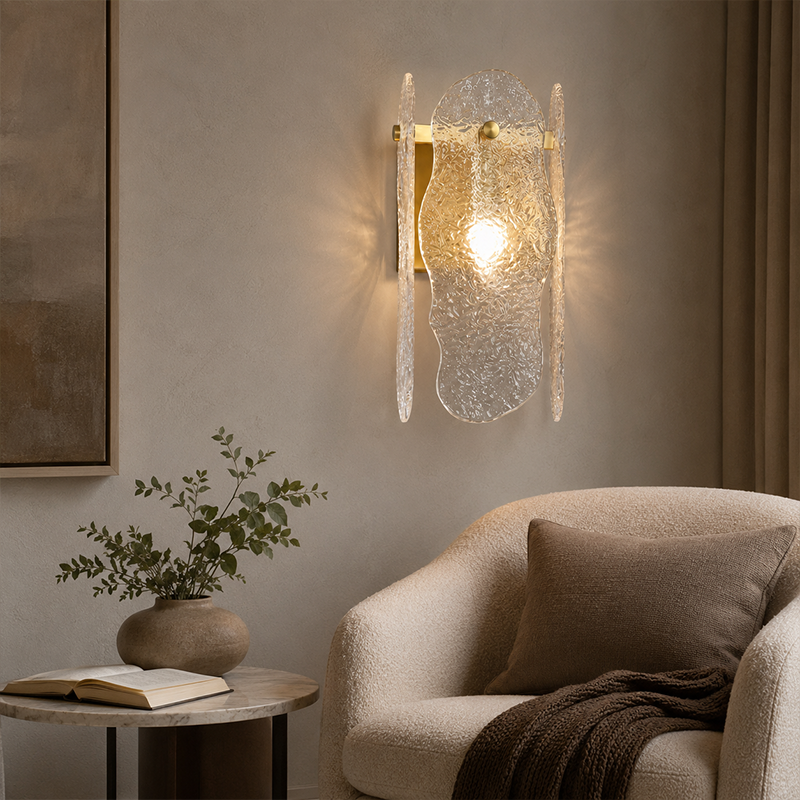 Moderne minimalistische Wasserwellen-Eisen-Glas-1-Licht-Wandleuchte für das Schlafzimmer 