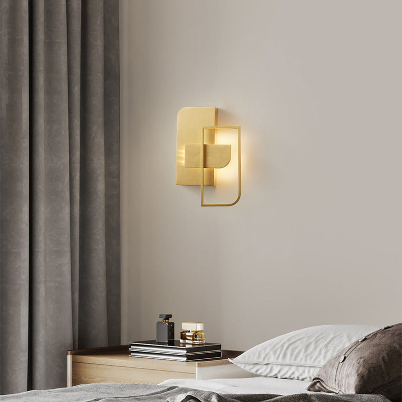 مصباح حائط LED هندسي مستطيل من النحاس بالكامل على الطراز الحديث لمنتصف القرن لجانب السرير 