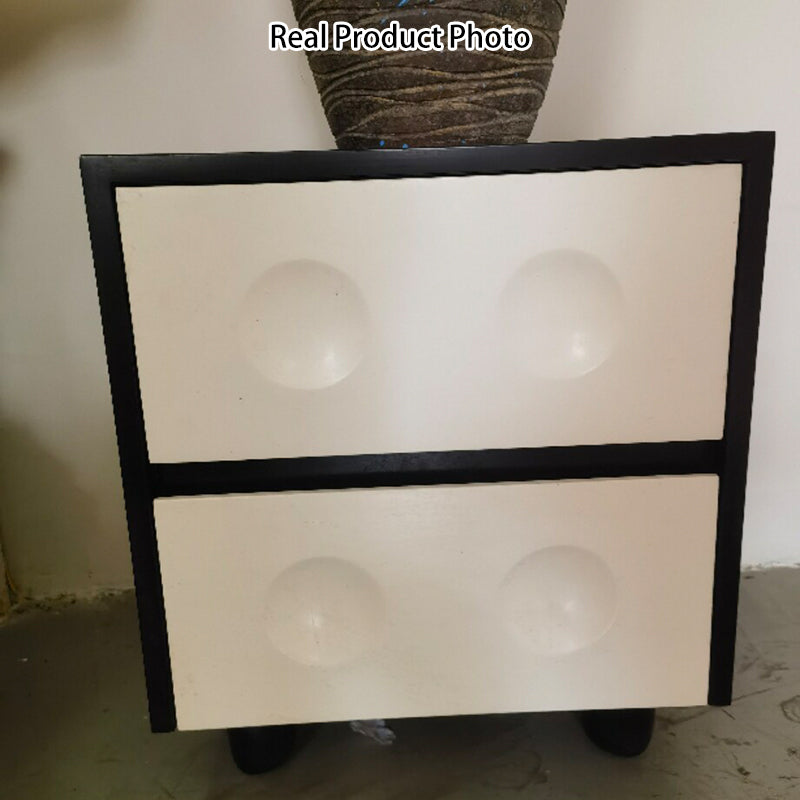 Table de nuit à 2 tiroirs en bois massif cube moderne du milieu du siècle avec pieds galets pour chambre 