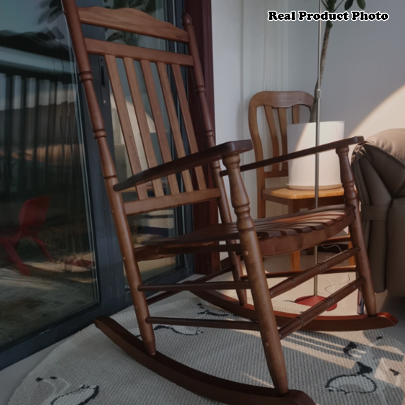 Moderner minimalistischer Schaukelstuhl aus gebogenem Pappelholz mit Rückenlehne und Armlehne für das Wohnzimmer 