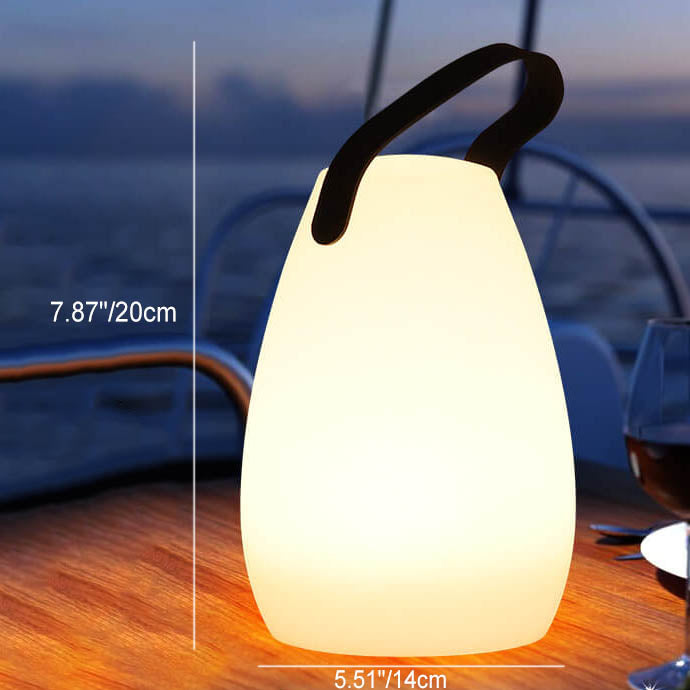 Moderne schlichte LED-Tischlampe aus PE-Kunststoff in runder oder quadratischer Form für die Outdoor-Terrasse 