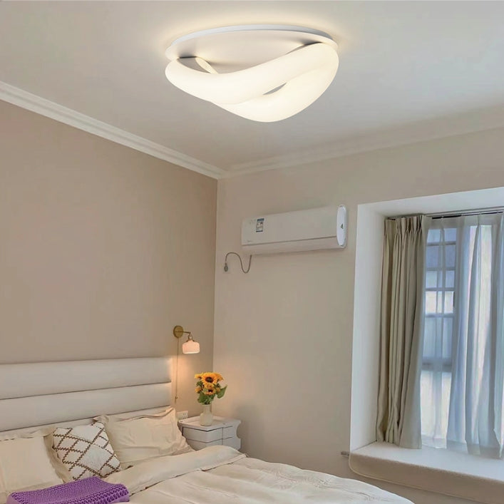 Luz de techo empotrada LED con hardware de anillo de onda PE minimalista moderno para dormitorio 