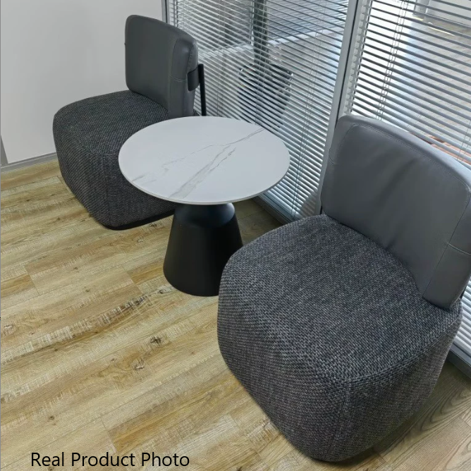 Chaise d’appoint contemporaine scandinave en lin et simili cuir Nappa avec structure en acier au carbone, ronde et carrée, avec dossier pour salon 