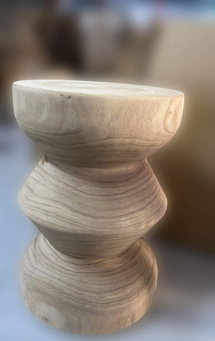 Traditional Vintage Round Column Wood End Table For Bedside