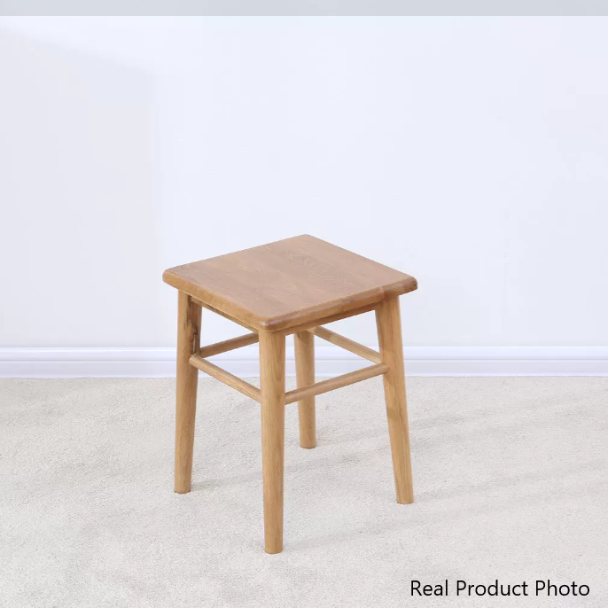 Moderner minimalistischer quadratischer Hocker aus Eichenholz mit Stoffbezug als Fußhocker für das Wohnzimmer 