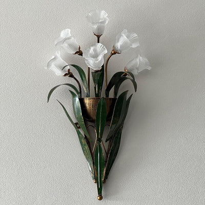 Zeitgenössische kreative Tulpen-Milchglas-Schirm-Eisen-Rahmen 6-Licht-Wandleuchte Lampe für Wohnzimmer 