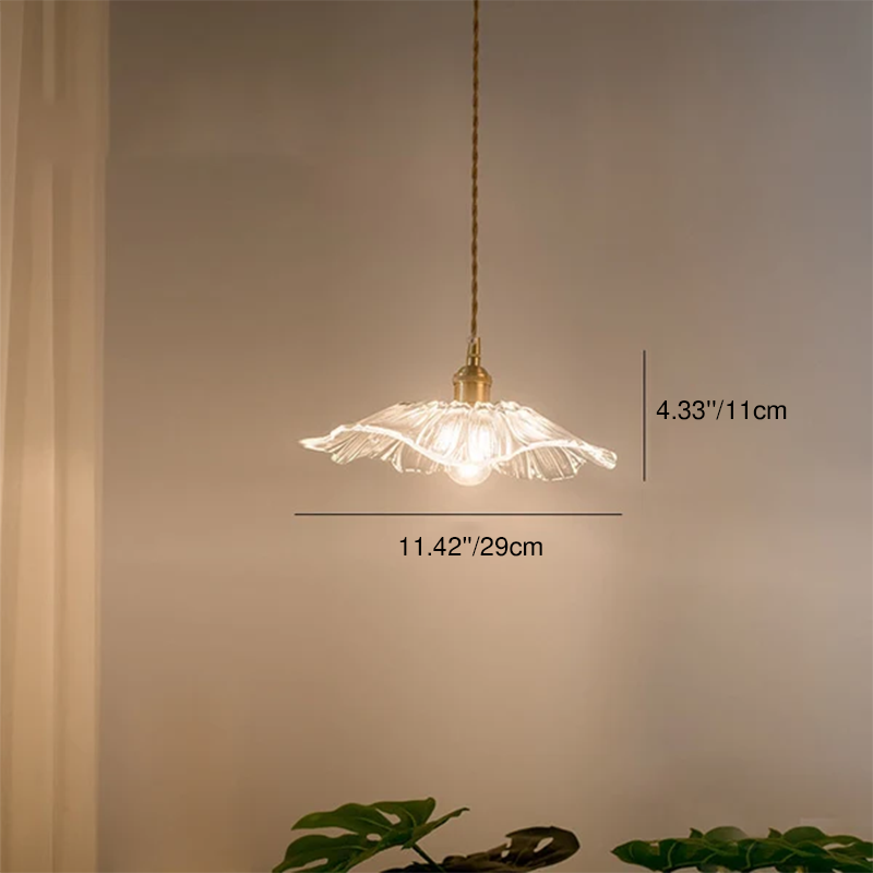 Traditional Vintage Clear Glass Flower Shape Brass 1-Light Pendant Light For Living Room