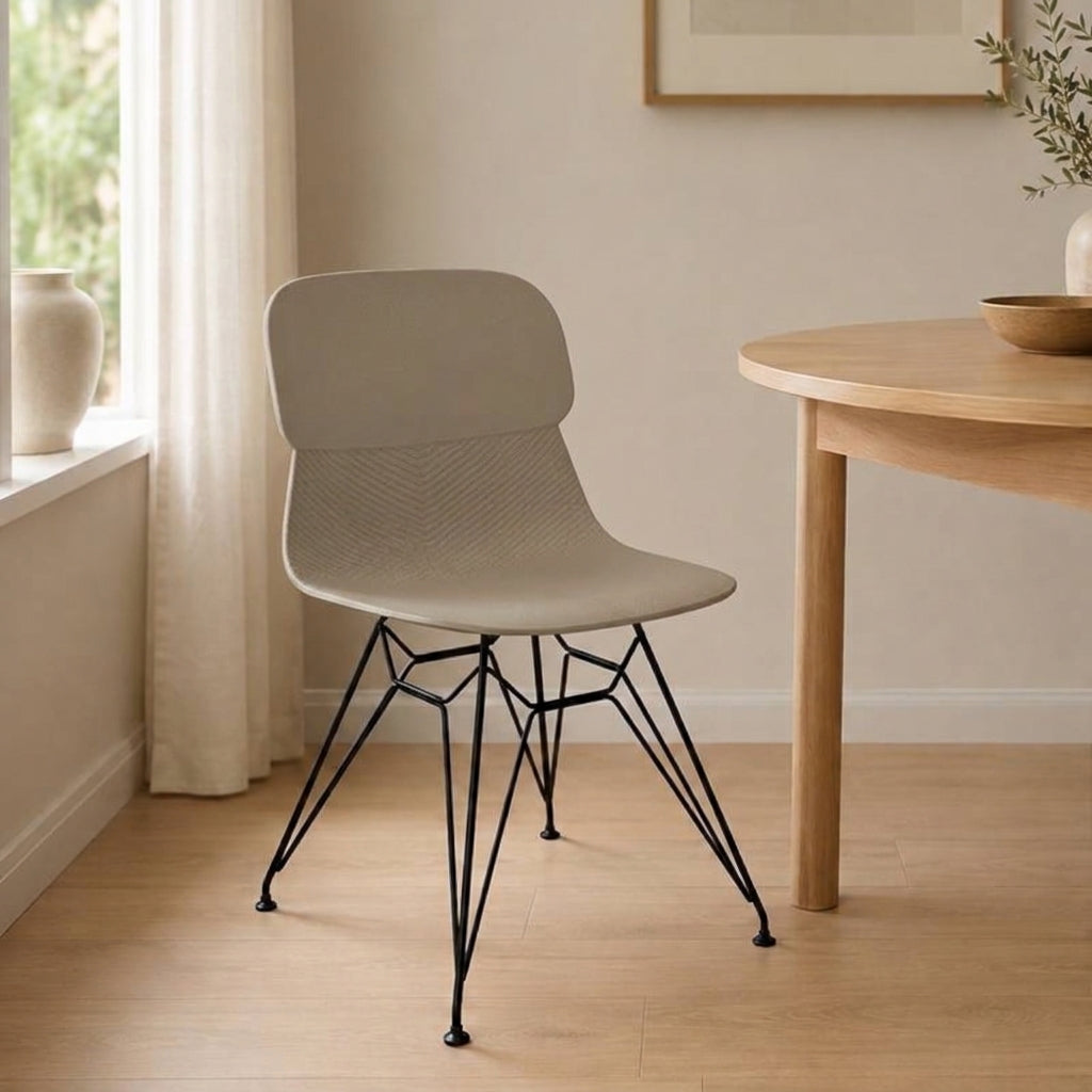 Modern Minimalist PP Dining Chair With Ergonomic Curved Back &amp; Black Steel Legs - Textured Side Chair For Dining Room, Kitchen &amp; Home Office