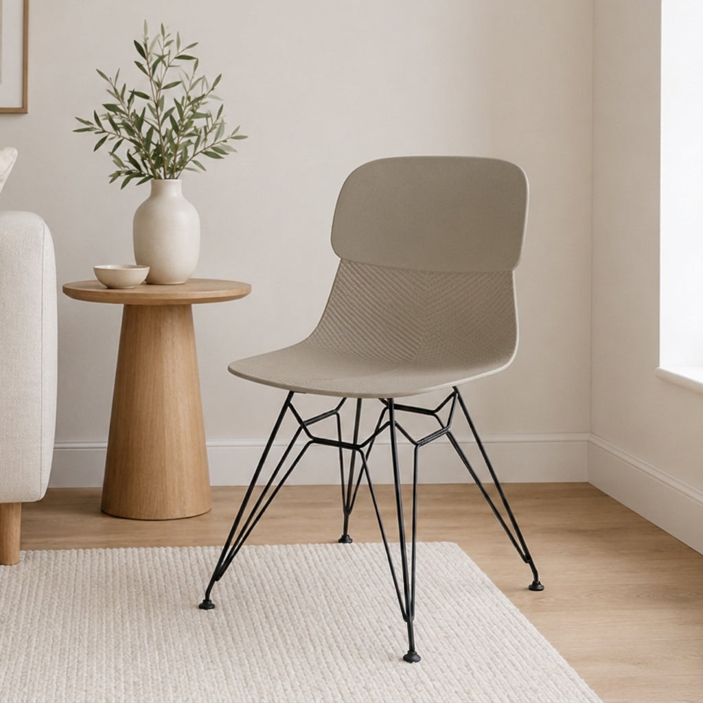 Modern Minimalist PP Dining Chair With Ergonomic Curved Back &amp; Black Steel Legs - Textured Side Chair For Dining Room, Kitchen &amp; Home Office