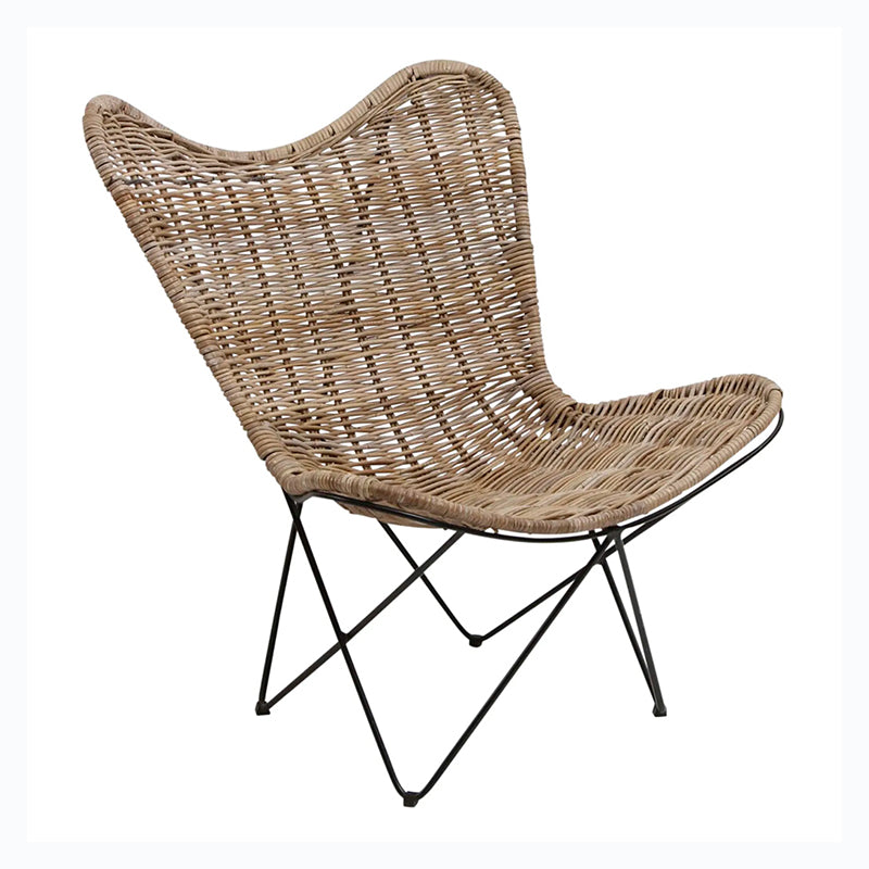 Zeitgenössischer skandinavischer handgewebter Rattan-Loungesessel - Akzentstuhl mit ergonomischer Rückenlehne &amp; Eisenbasis für Boutique-Innen- &amp; Außenbereiche 
