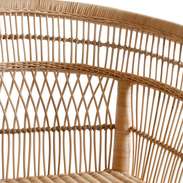 Zeitgenössischer nordischer handgewebter natürlicher Rattan-Akzentstuhl mit rundem Rückenteil - Atmungsaktiver Indoor- &amp; Outdoor-Loungesessel für Balkon &amp; Garten 