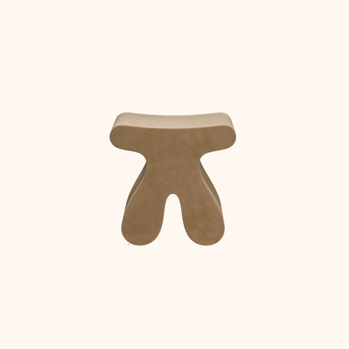 Tabouret bas sculptural arrondi en bois massif, contreplaqué et velours, style minimaliste moderne, pour chambre à coucher 