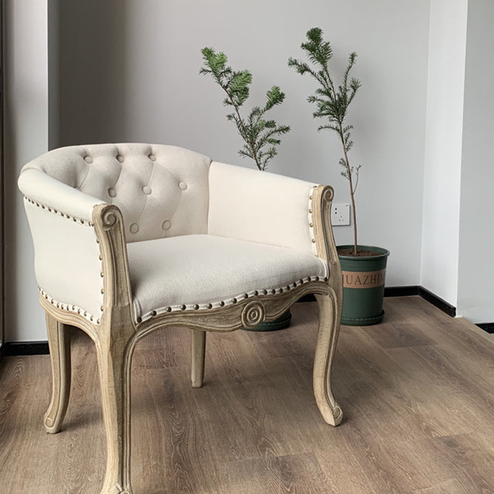 Silla de acento tradicional francesa de madera maciza y tela de lino tapizada con reposabrazos y respaldo para sala de estar 